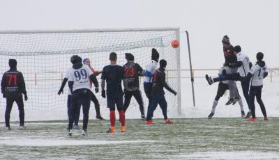 Футбольные команды Рязанской области начали спор за «Подснежник»